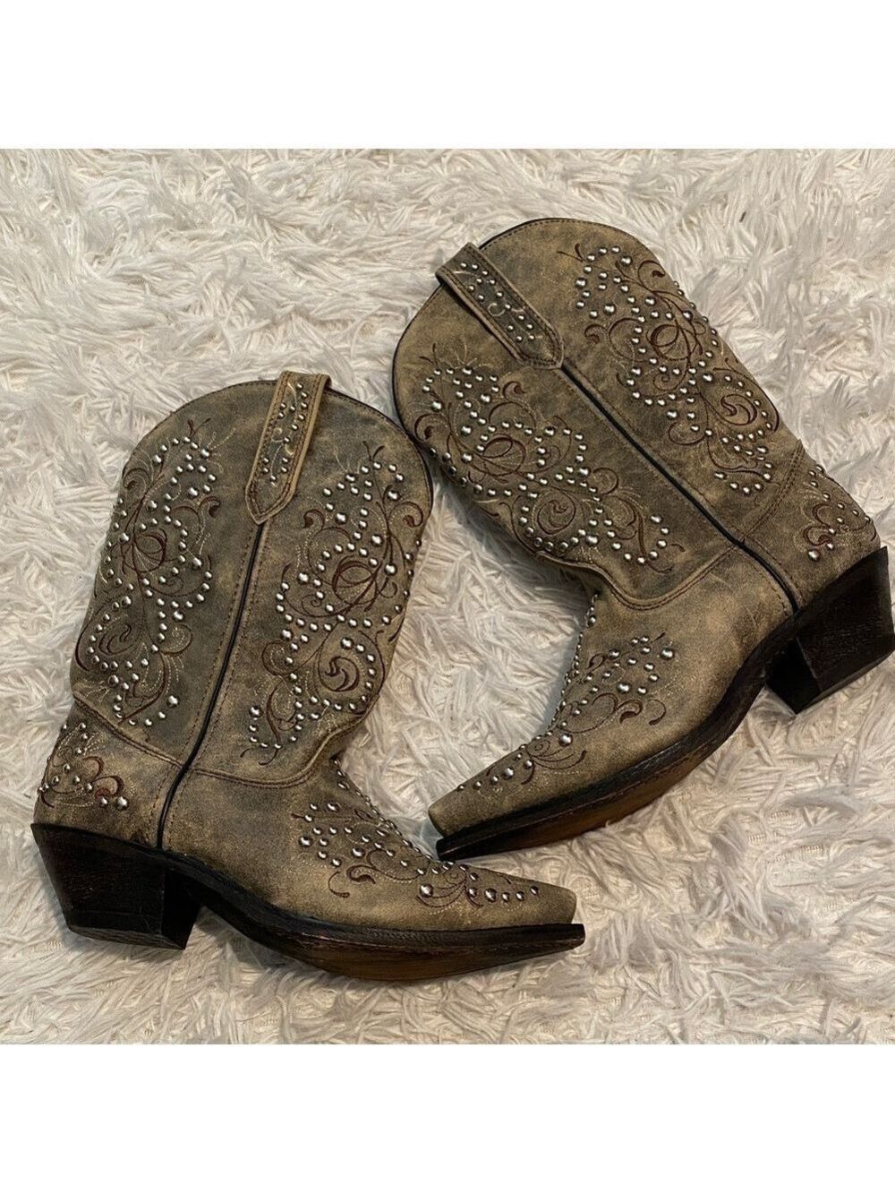 Rockin Country-Studded Embroidered Western Cowboy Boots - Taupe